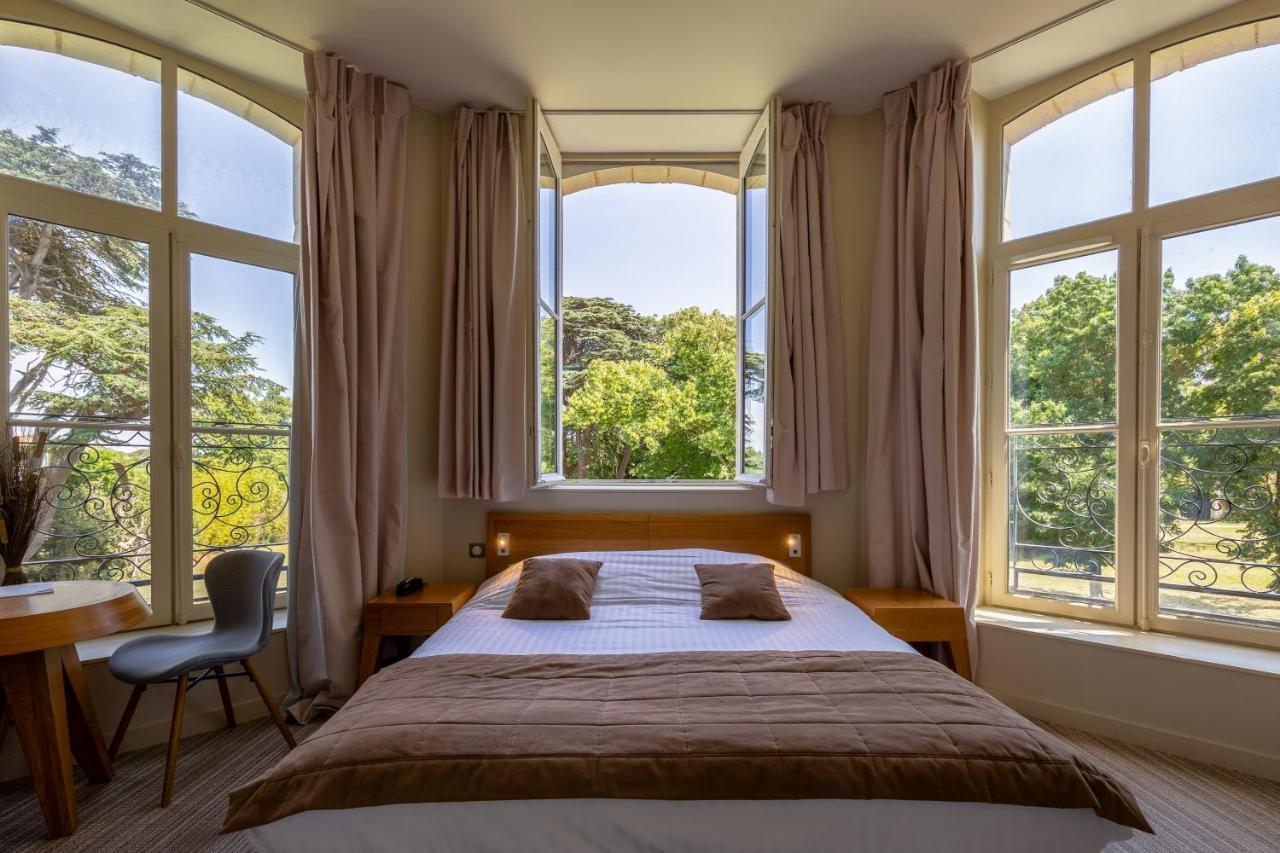 Hotel Et Spa Du Chateau Лагор Екстериор снимка