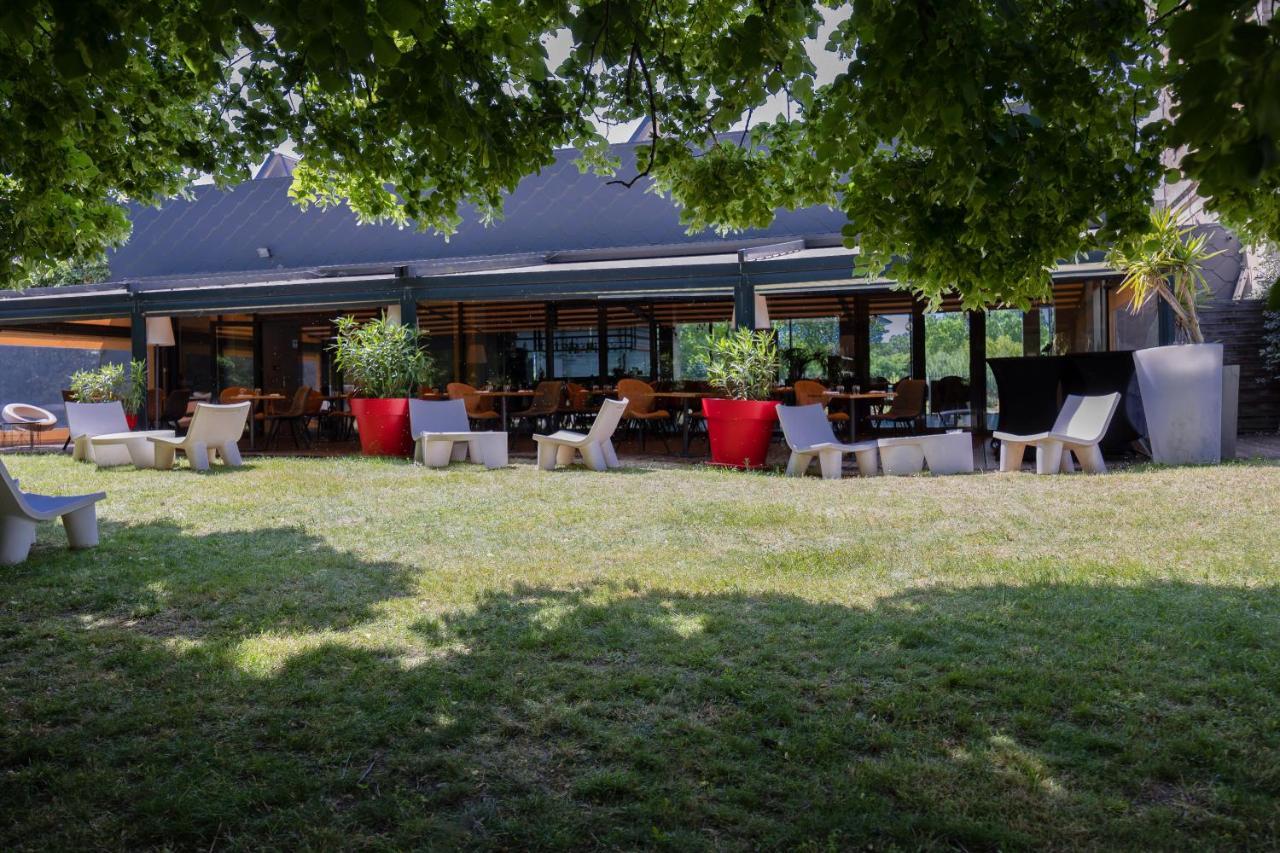 Hotel Et Spa Du Chateau Лагор Екстериор снимка